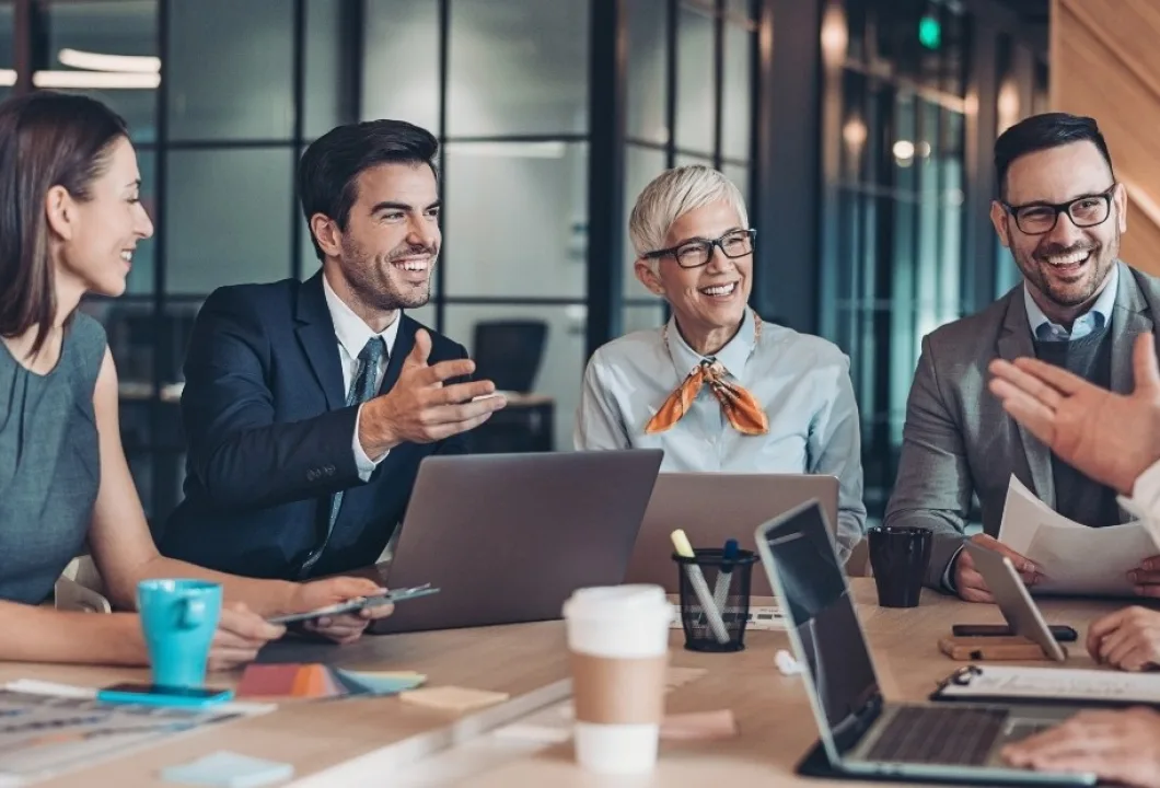Best Team Motivation & Alignment Activities for Hybrid Workforces